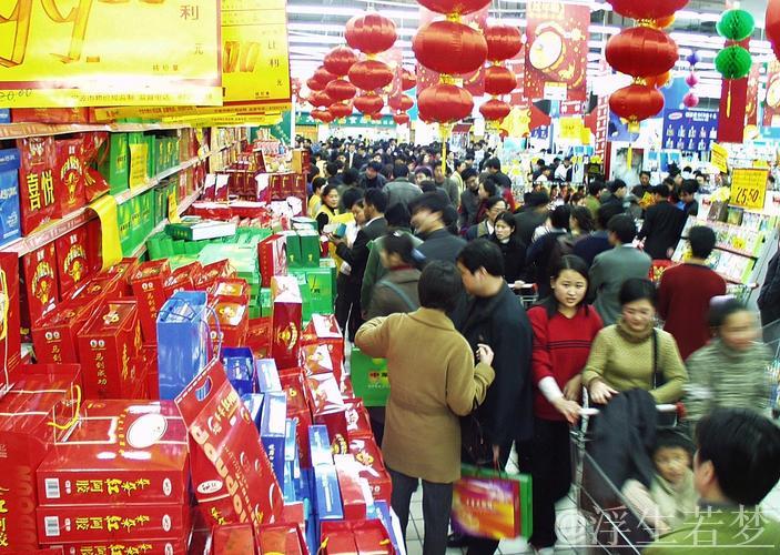 新华全媒+丨活力旺 亮点多——春节消费市场一线观察